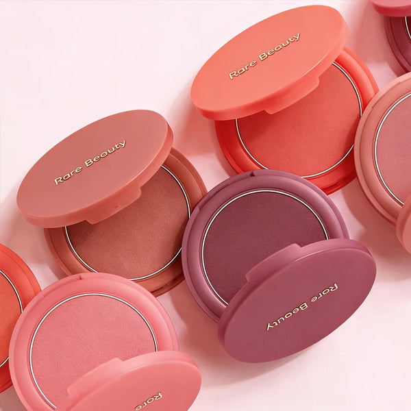 Rare Beauty The Cream To Powder Blush Has A Dreamy Color and A Long-lasting, Blurry Matte Effect Skin Texture Isn't Emphasized